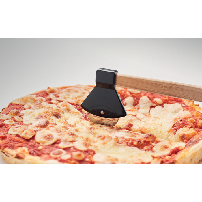 Tagliapizza con manico in bambo - 5