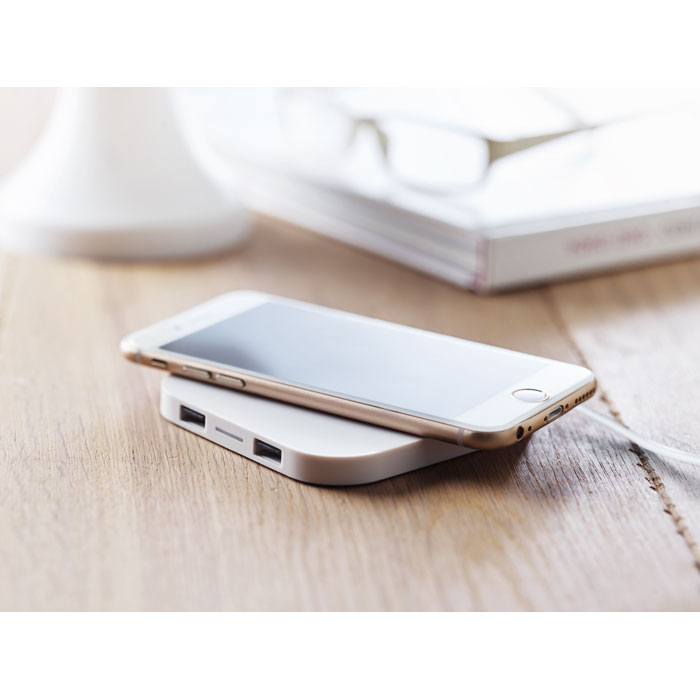 Powerbank a induzione con HUB - 6